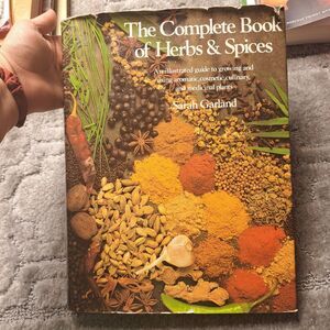 Complete Book of Herbs and Spices Sarah Garland 1979 HCDJ VINTAGE